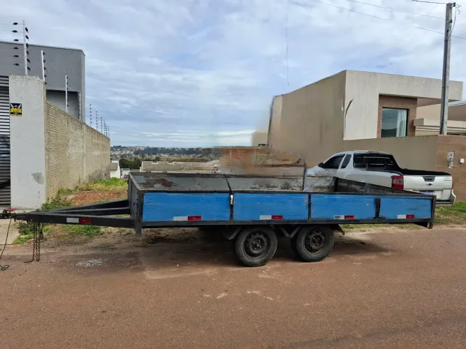 Carretinha 2 eixos documentada