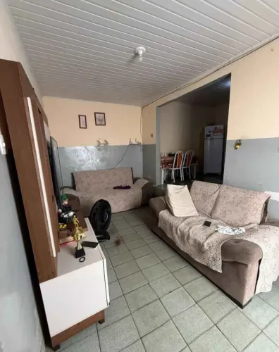 Vendo casa na Águas Lindas (S)