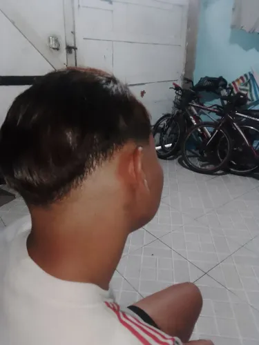Corto cabelo a domicílio 
