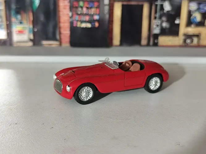 Ferrari 1/43