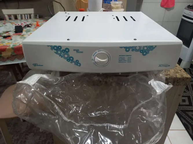 Vendo secadora de roupas usada.