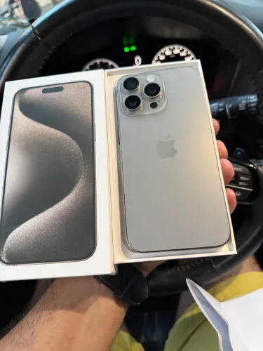 iPhone 15 Pro Max 256GB ESTADO DE NOVO/ CAIXA E NOTA FISCAL