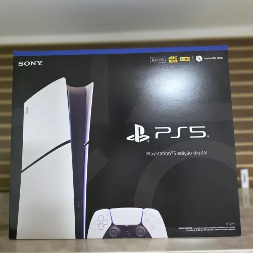 PS5 5 Slim, edição digital, 825GB, 10 dias de uso, sem detalhes, c/ acessórios originais.