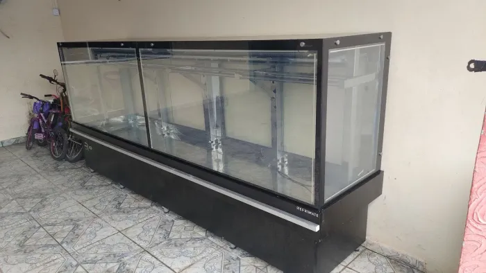 Expositor de carnes para açougue (gancheira)