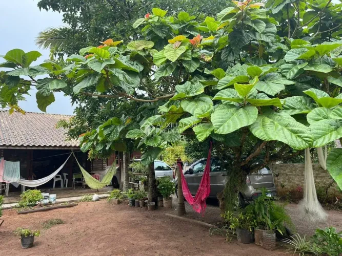 Casa próxima à Lagoa do Quintino - Alto Arroio, Imbituba/SC