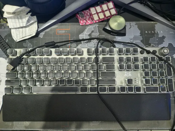 Teclado 100% Mecânico