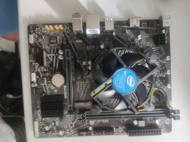 Kit Upgrade Intel i5-10400F + Gigabyte H510M K V2 + Cooler Original 