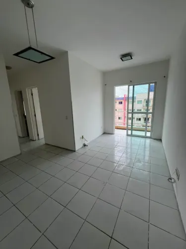 Venda de Apto Enorme com 3 Quantos 2 Garagem no Barroso - Mais informações