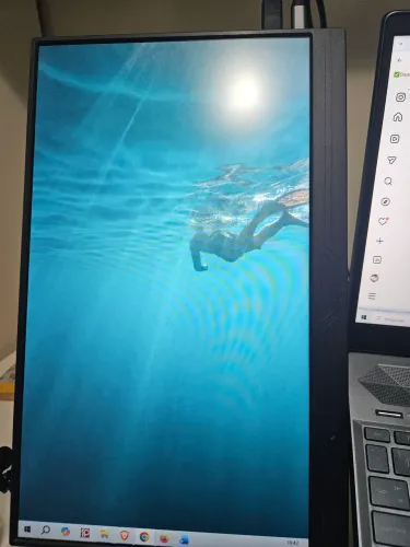 Monitor portátil 15.6' full hd com som