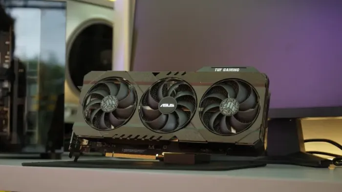 Placa de Vídeo Seminova - RTX 3060 12GB Asus TUF Gaming OC V2 por R$2.199,00