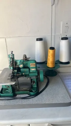 MÁQUINA OVERLOCK