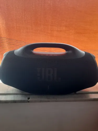 Caixa jbl Bombox 4