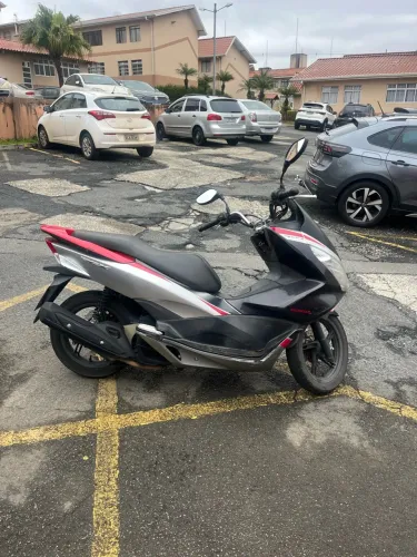 Honda PCX 150 Sport 2017/2018 - Baixa KM - 2º Dono
