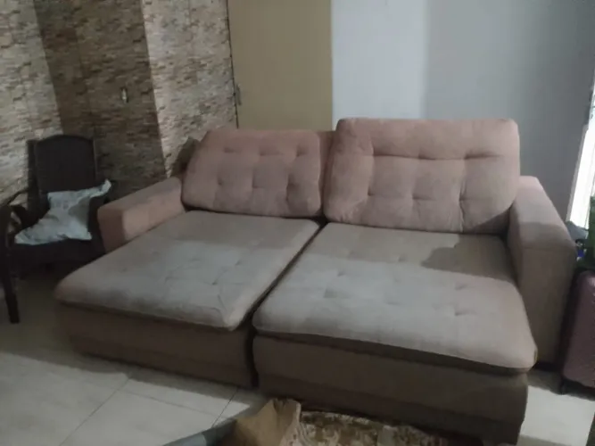 Sofá retrátil e reclinável 