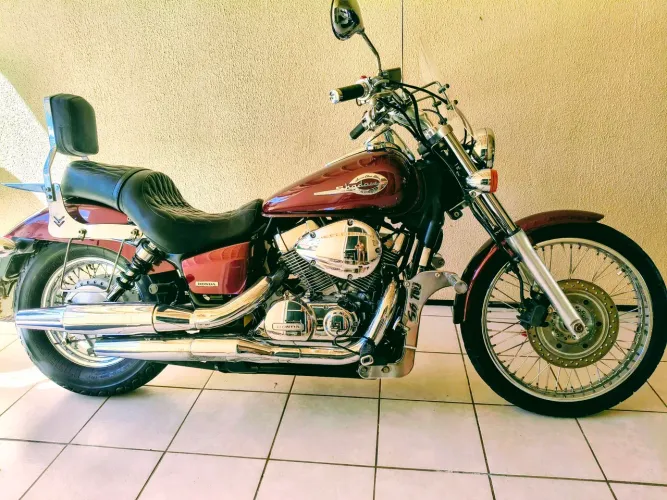 Honda Shadow 750 Linda