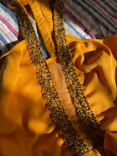 Macacão amarelo