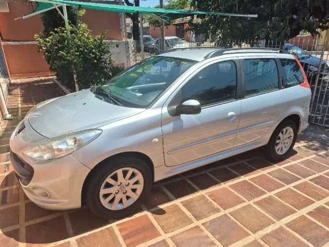 Peugeot 207 SW XS 1.6 Flex 16V 5P Aut. 2010