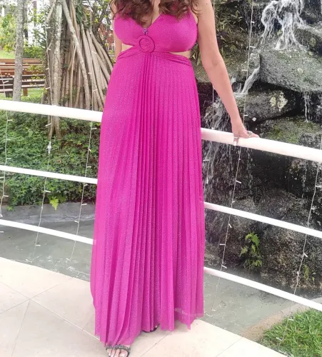 Vestido Fucsia com brilho