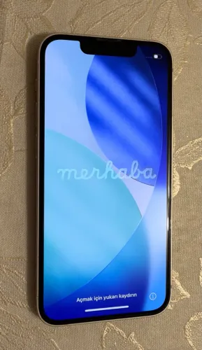 iPhone 13 Mini em excelente estado (única dona)