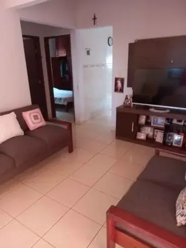 Vendo casa bairro São Carlos Goiânia 
