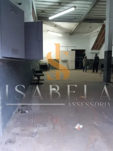 PRÉDIO COMERCIAL E RESIDENCIAL PARA RENDA. COM GALPÃO DE 5 X 25 E 4 CASAS