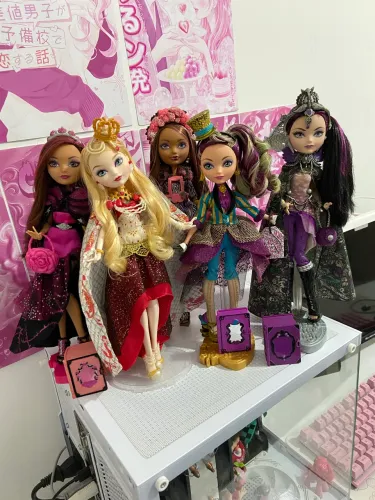 Lote Ever After High 5 bonecas