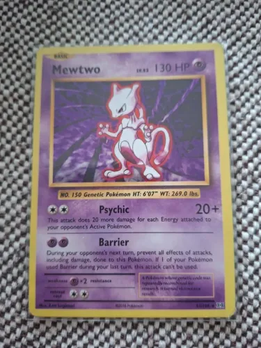 Carta Pokémon Mewtwo
