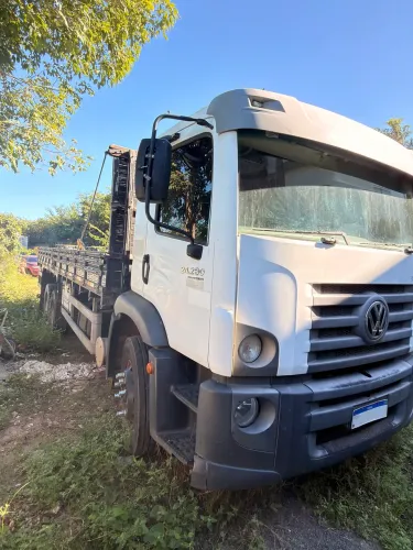 VW 24.280 CRM 6x2 - 2014/2015 Excelente estado e pronto para trabalho