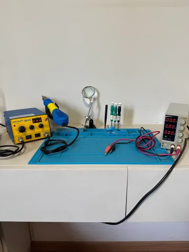 Equipamento para manutenção de telefone e computador 