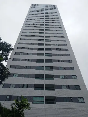 Imóvel para aluguel possui 87 metros quadrados com 4 quartos em Rosarinho - Recife - PE