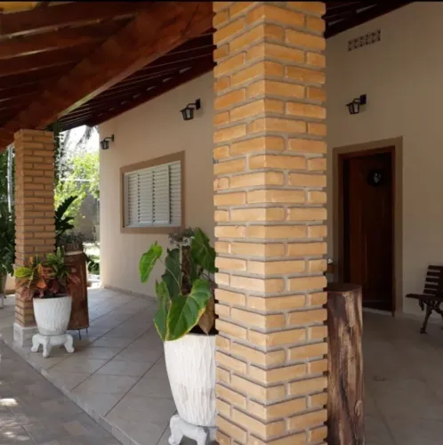 Casa reformada com piscina aquecida + sobrado independente + pomar produtivo