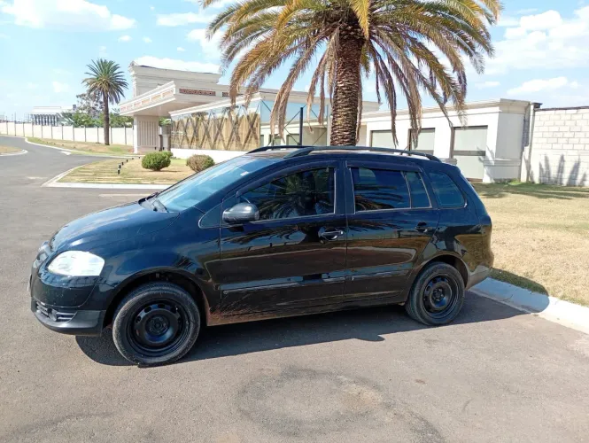 Volkswagen Spacefox 1.6/ 1.6 Trend Total Flex 8V 5P 2010