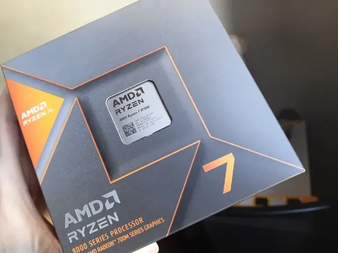 Ryzen 8700g lacrado