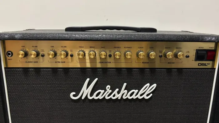 Amplificador Marshall dsl 40cr