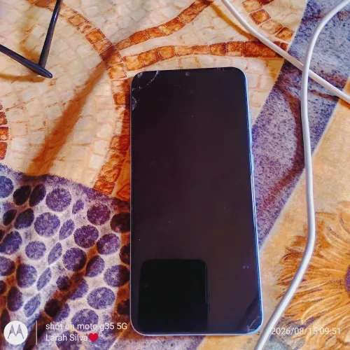 Vendo um celular A04e em ótima condições 250 meu ZAP *21