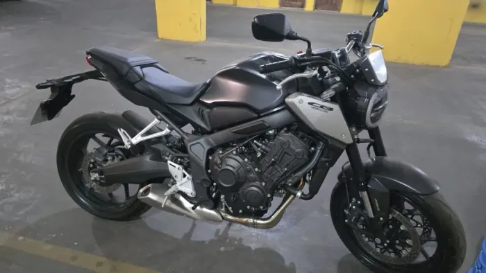 HONDA CB 650R 2024 - UNICA EM CUIABÁ