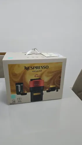 Cafeteira Espresso Nespresso Vertuo Pop ?Verde Acqua 110V - Nova e Lacrada!