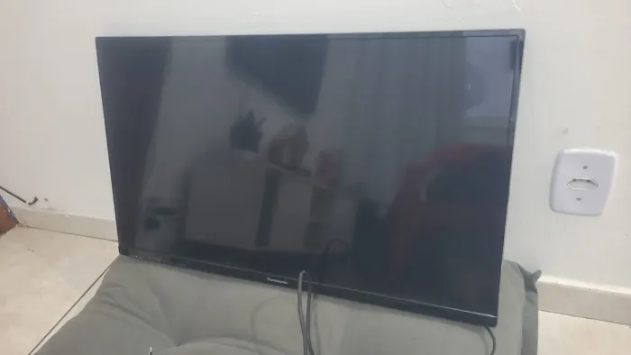 Tv Panasonic 32 polegadas com controle