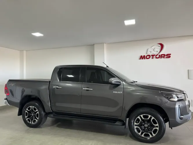 Toyota Hilux CD SRX 4X4 2.8 TDI 16V Diesel Aut. 2021