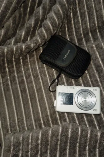 câmera samsung dv150f 16MP