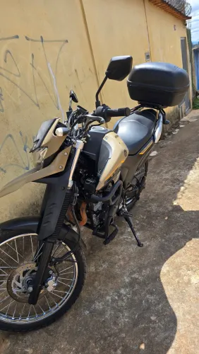LANDER 250 ANO 2023 PRA SAIR RAPIDO