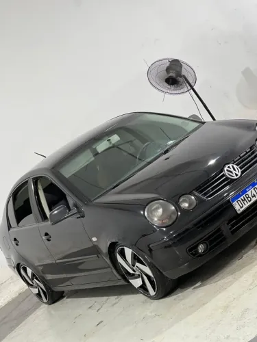 Volkswagen Polo Sed./sed. Comf. 2.0/2.0 Flex 8V 4P 2003
