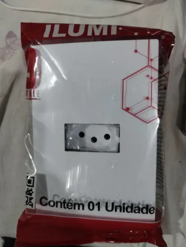 Desapegando de tomadas, interruptores e plafon 