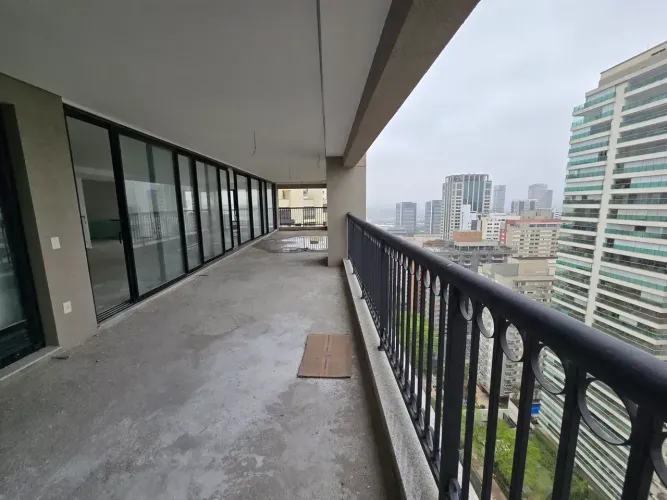 Apartamento no contra piso para venda no condomínio Oiapoque em Alphaville Barueri - SP