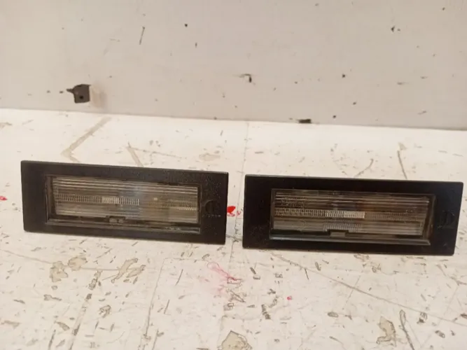 Par Luz De Placa FIAT FASTBACK 2023