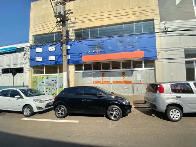 Salão para alugar, 407 m² por R$ 8.000,00/mês - Centro - Marília/SP