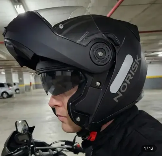 Capacete norisk preto articulado + intercomunicador