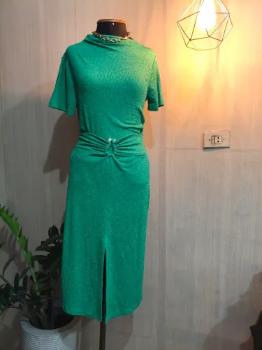 Vestido verde Tam até 42 lindo