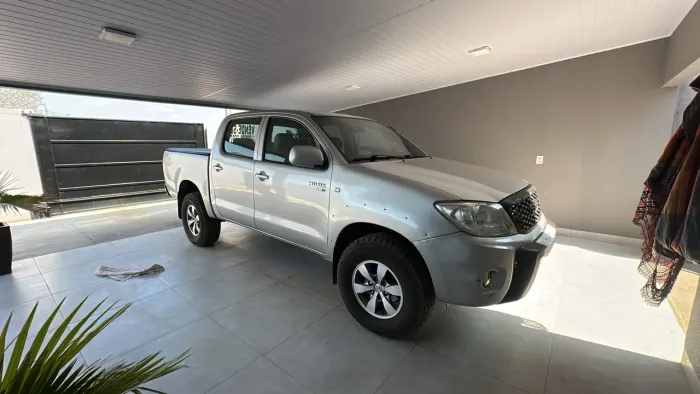 Toyota Hilux CD D4-d 4X4 2.5 16V 102cv TB Dies. 2009