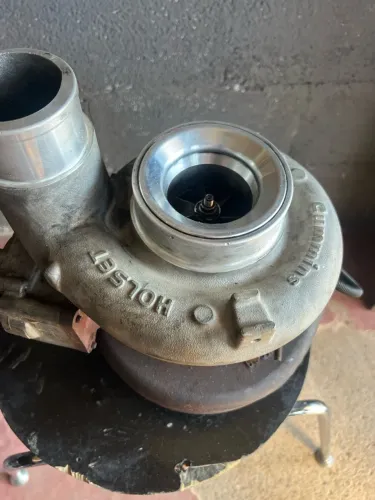 Turbina RAM ou Ford Cargo Holset HE300VG (Geometria Variável - VGT).
